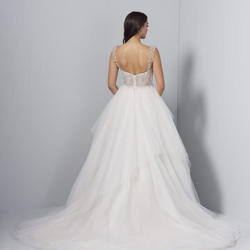 lucia-allison-webb-bridal-spring-2020-style-92002-scarlett_1.jpg